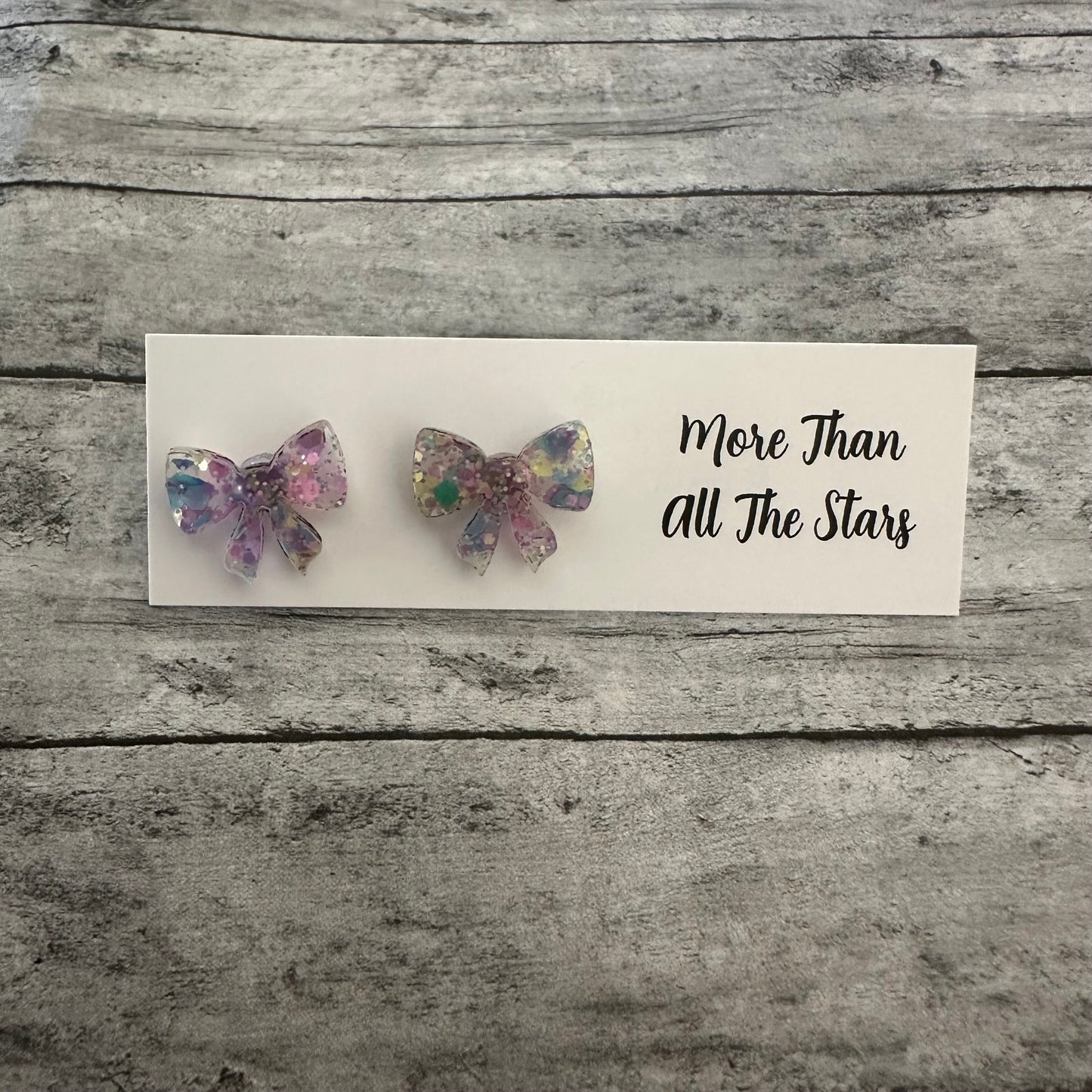 Bow Stud