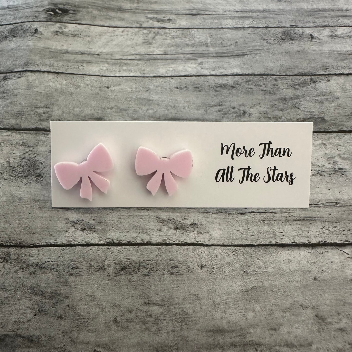 Bow Stud