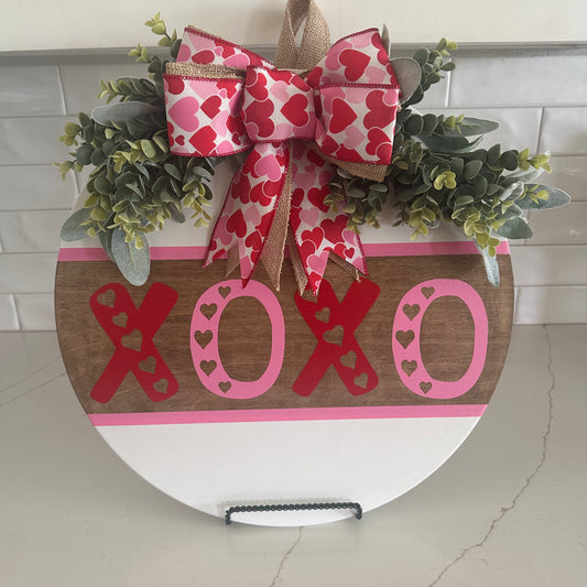 XOXO Door Hanger