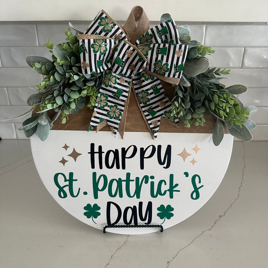 Happy St. Patrick’s Day Door Hanger